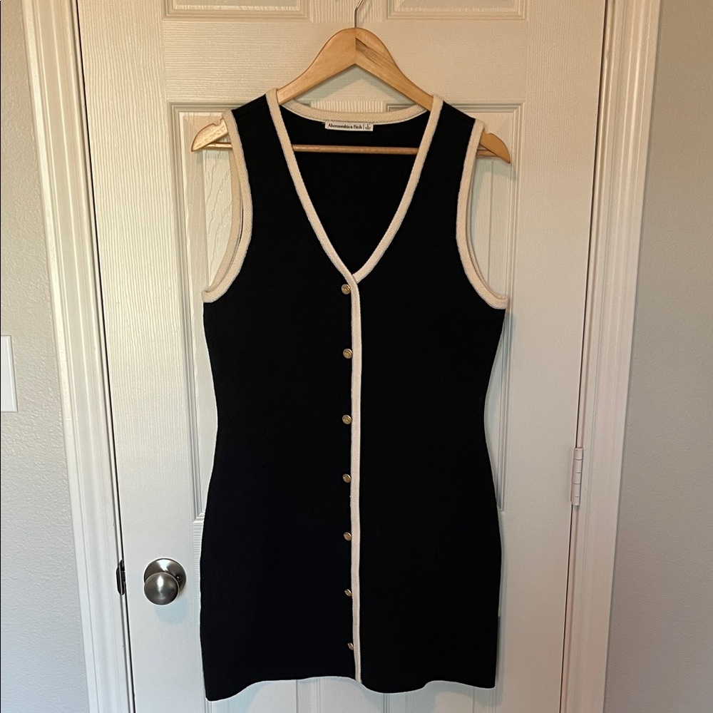 Abercrombie & Fitch Black Dress NWOT Size Large